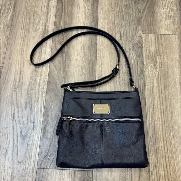 Nine West Cross Body Purse - Picture 1 of 7